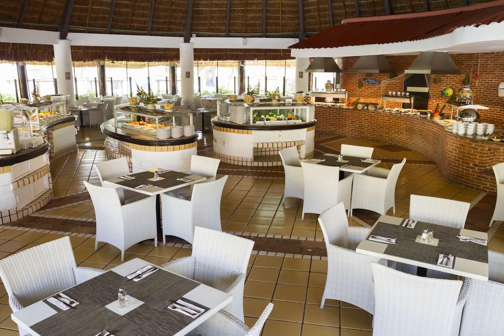 Resort Sandos Playacar 5*